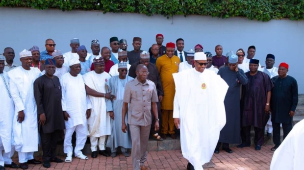 Oshiomhole-and-Buhari-at-meeting-photo